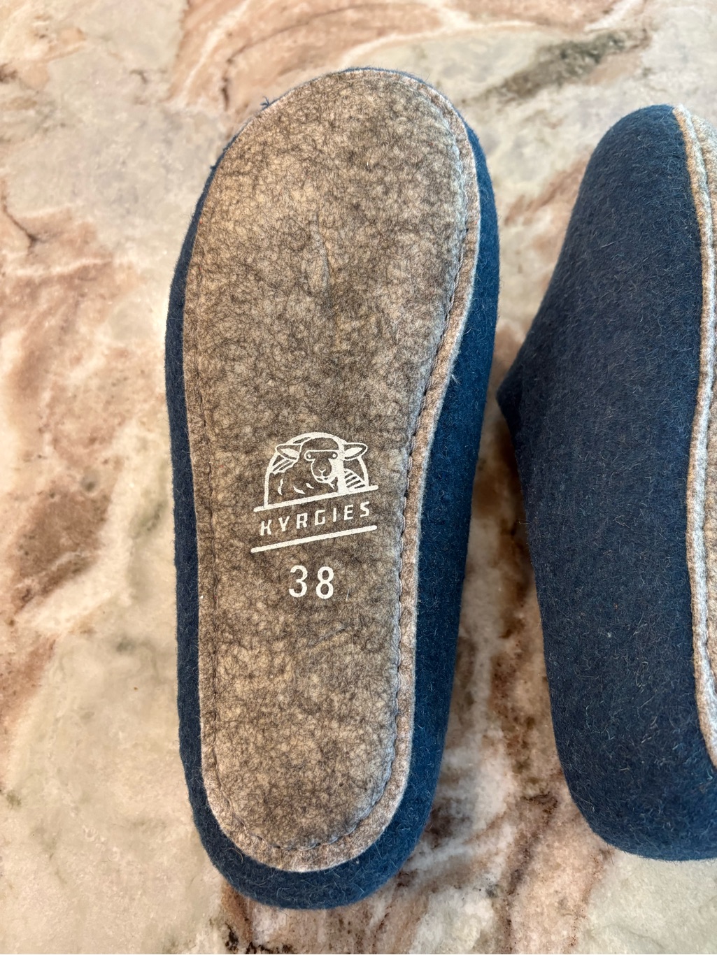 Kyrgies Classic Navy Wool Side Slipper Shows Womens Size 38 Handcrafted — image 5 of 8